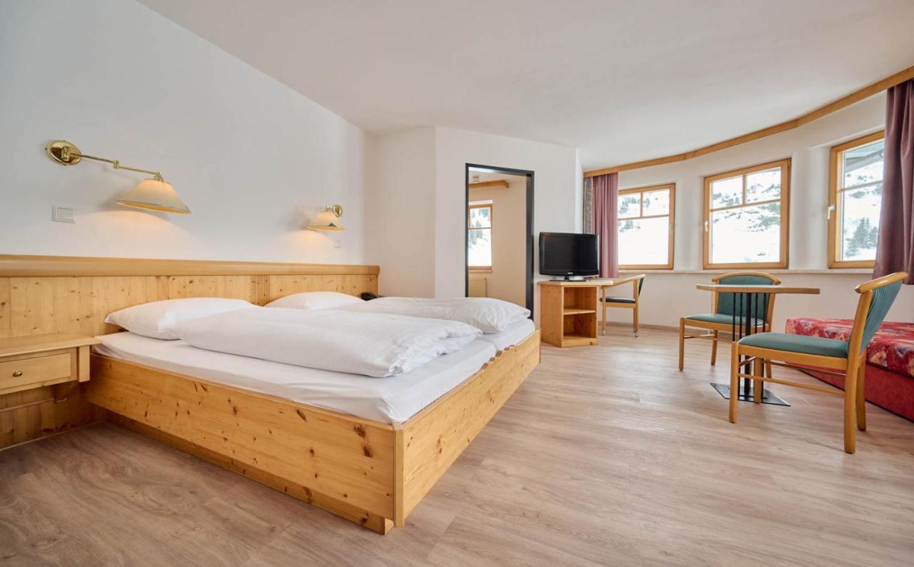 Heart Hotel Aurora Obertauern Bagian luar foto